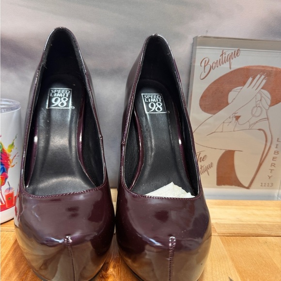 98 speed limit heels 7.5 used Elegant Purple High Heels - Picture 4 of 9